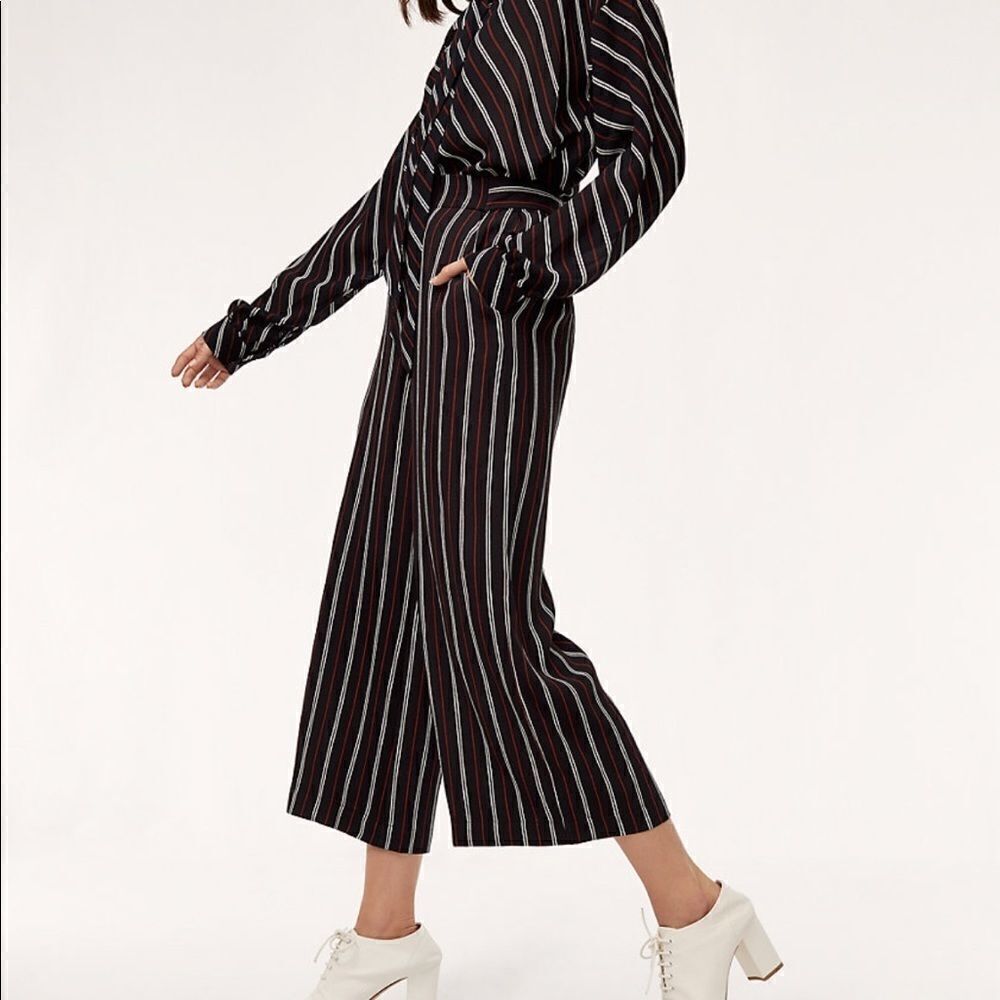 Aritzia Wilfred Faun wide leg crop pant